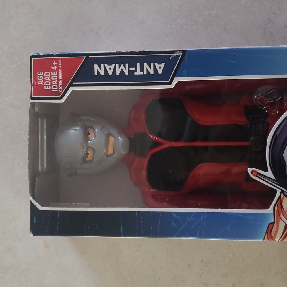 Marvel Ant-Man Figure with Red and Black Suit - Picture 2 of 4